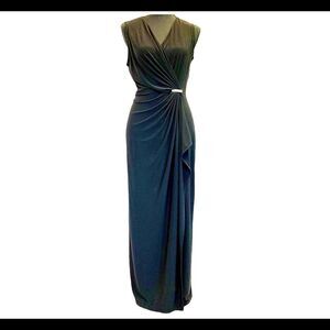 Emma & Michele Black sleeveless V-neck ruched maxi dress evening gown size M